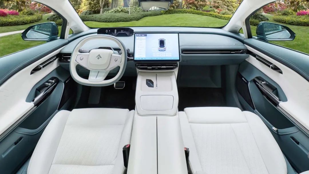 不到25万买旋翼门！这新车后驱即4秒级性能要啥特斯拉？