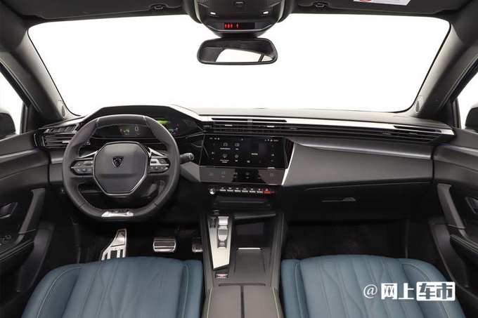 加4万买轿跑版！标致408X售14.57-17.97万元，你会选择哪个？