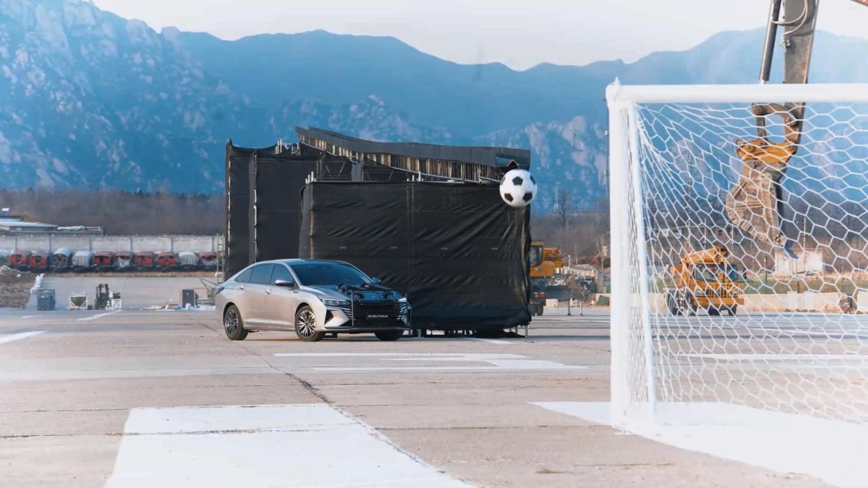 东风风神奕炫max玩车视频,东风风神奕炫max可以手机互联吗