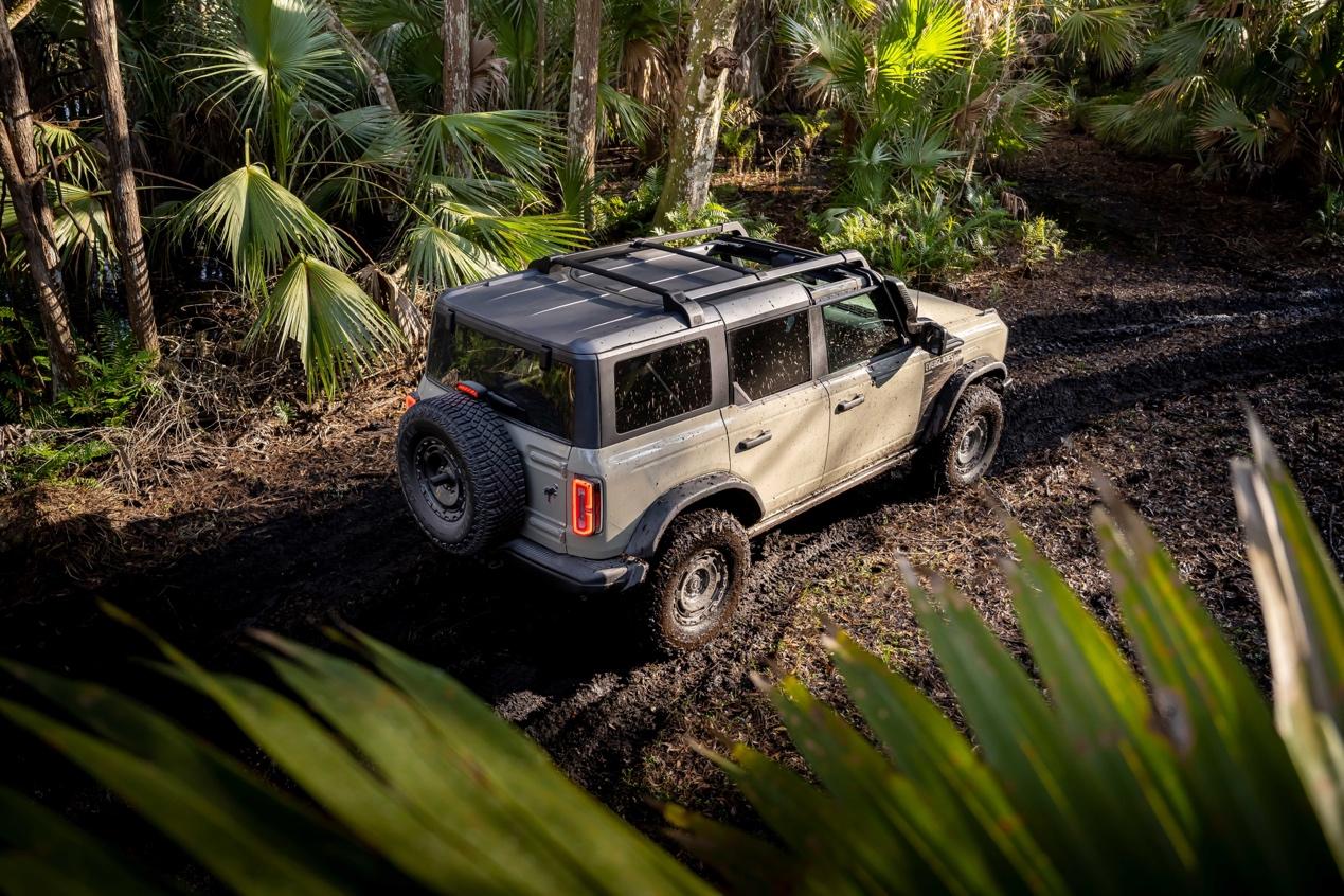 福特全新bronco越野车价格,福特硬派越野车bronco操控性如何