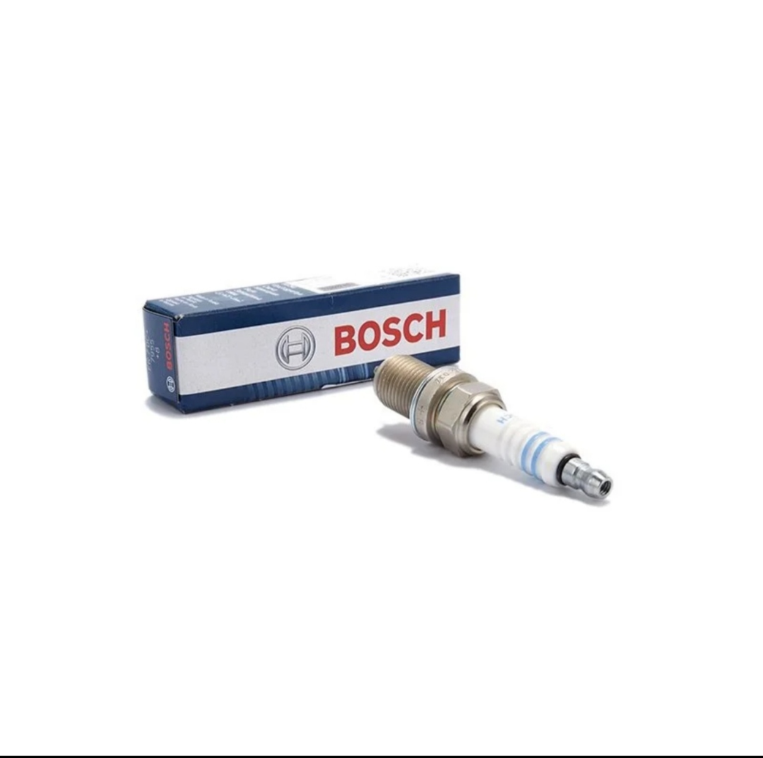 18款瑞虎8保养扳手清除图解,瑞虎81.6t保养用几升机油