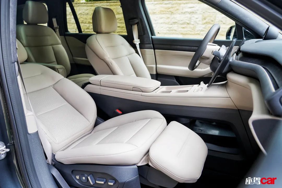 最新款蔚来es8试驾视频,40万就能买到超跑体验试驾蔚来es8