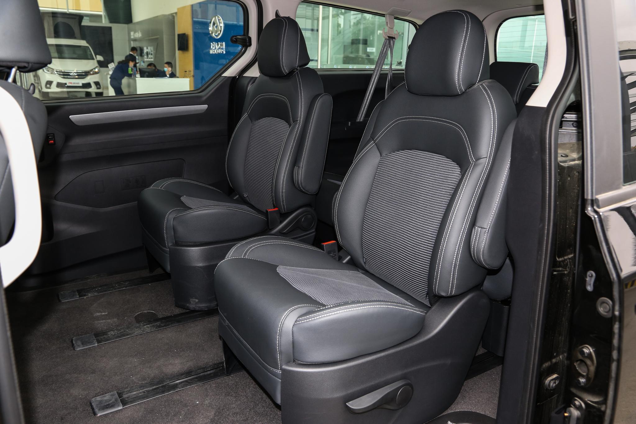 旅途上汽大通房车,上汽大通maxusv100旅行家房车