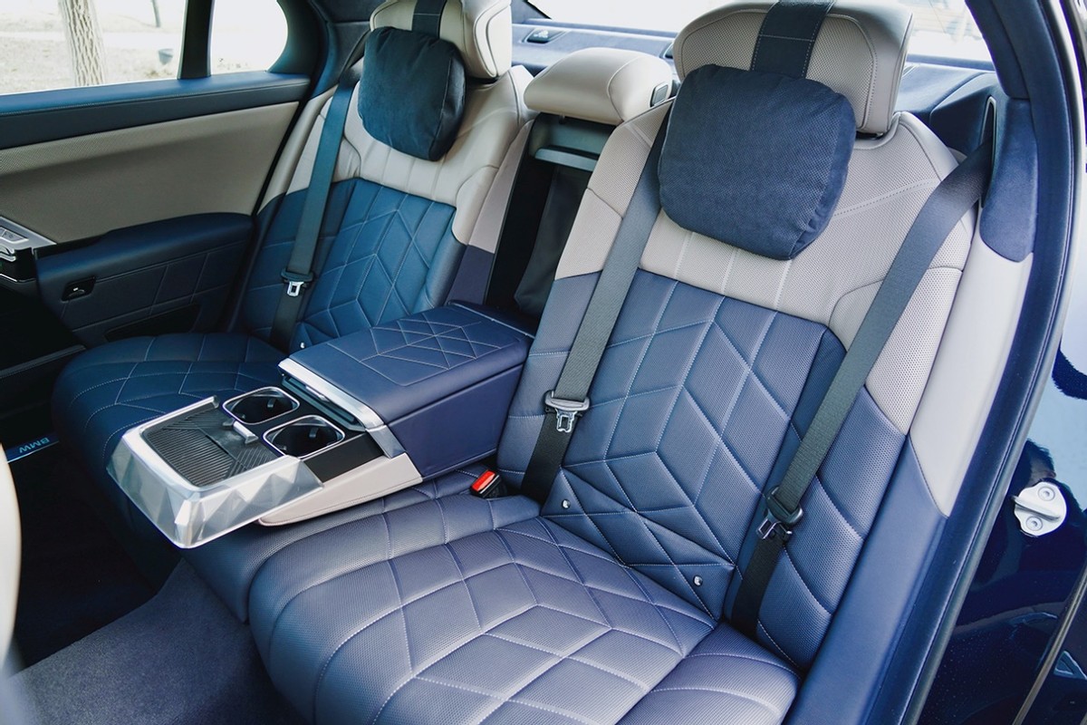 宝马i7eDrive50L落地价,宝马i7edrive50领先落地价