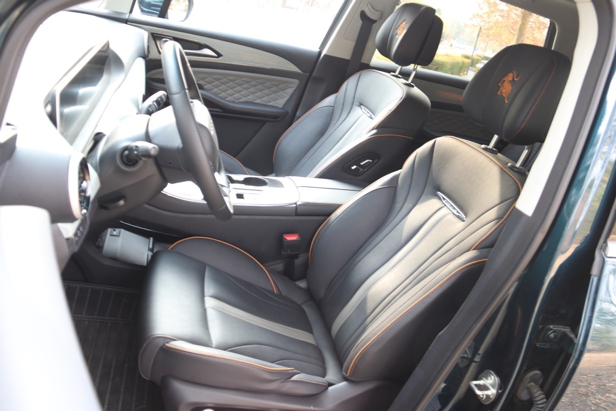 整体表现能否匹配游艇这个高调的名字？我们试完给你答案