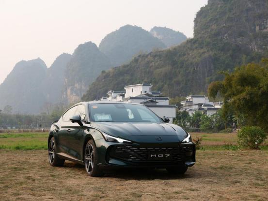 距离完美只差一点点——20万级轿跑卷王即将登场