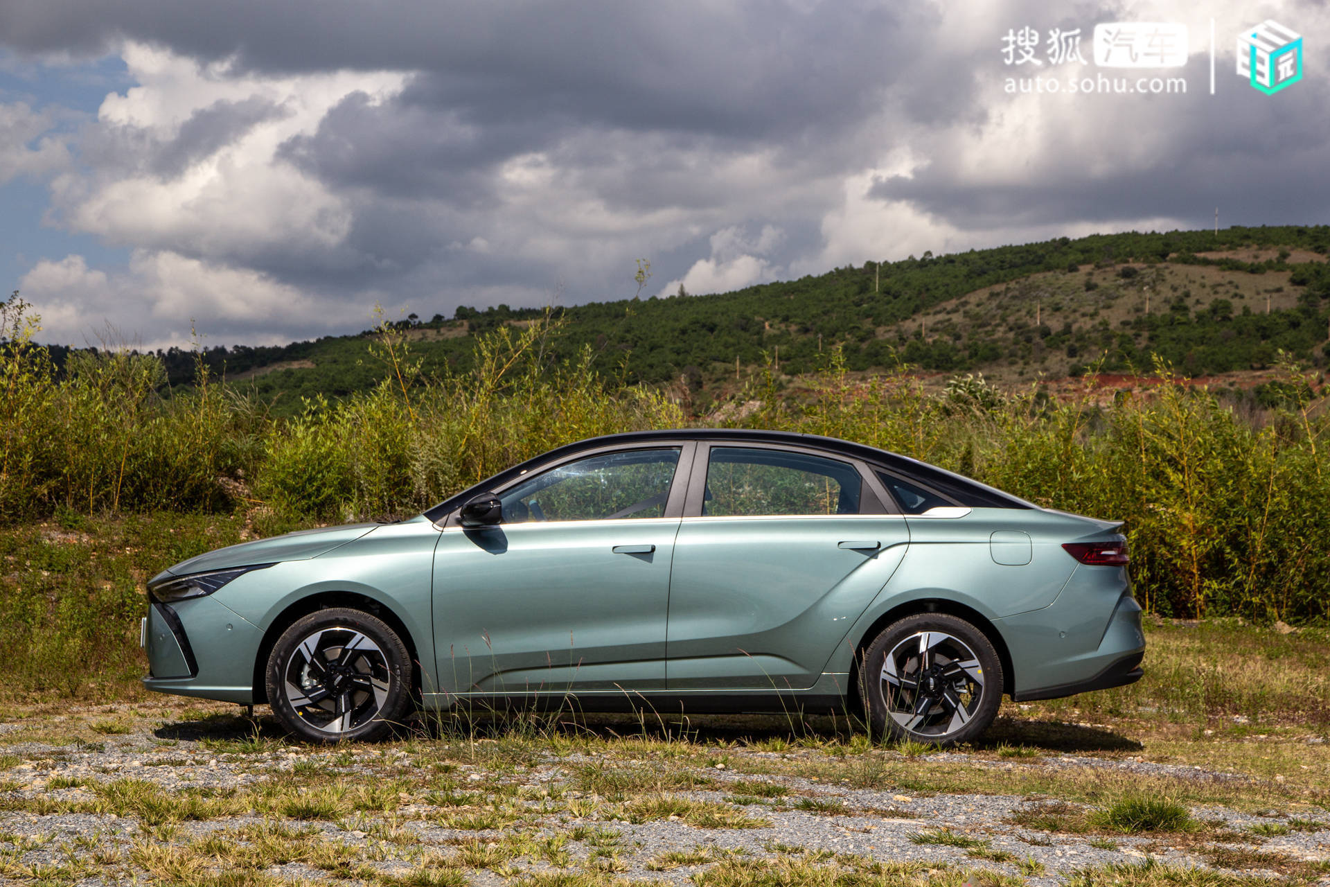 试驾几何G6：Harmony虽好不值2万