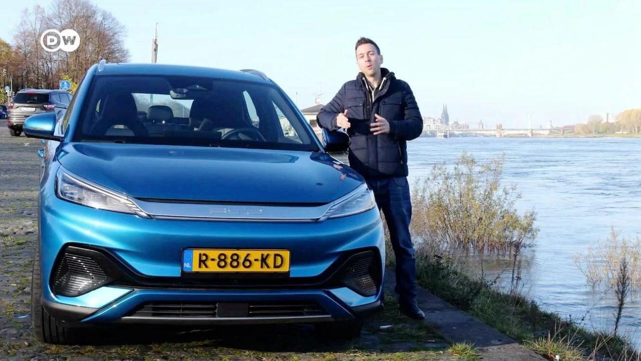 比亚迪为何突然崛起 (比亚迪电池全球第几)