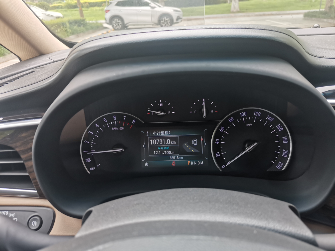 【23.88万！6.8万公里！这款二手别克GL8适合大家庭和商务出行】