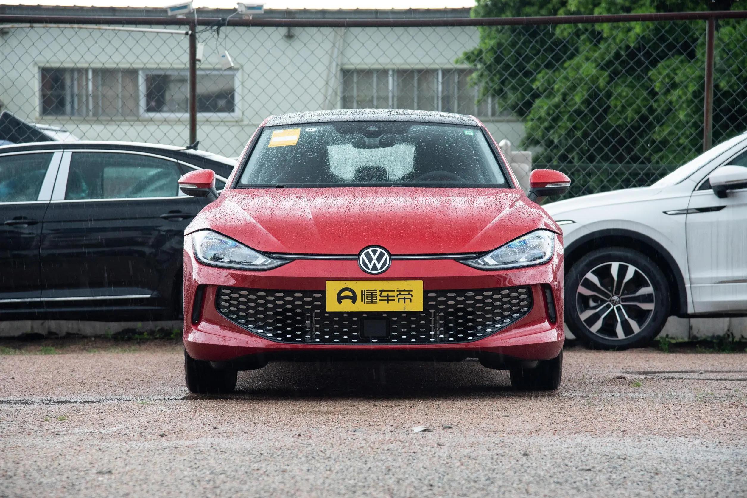 轿跑车型大众凌渡,年轻人的第一辆轿跑推荐