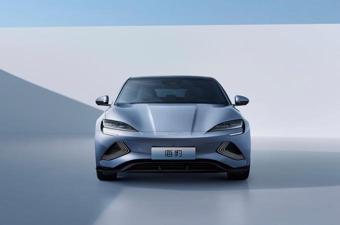 十几万的纯电动汽车应该选哪一款,20万动力和操控最好的新能源轿车