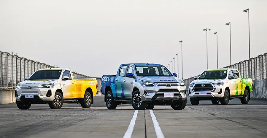 丰田hilux两门皮卡,丰田混动四驱皮卡