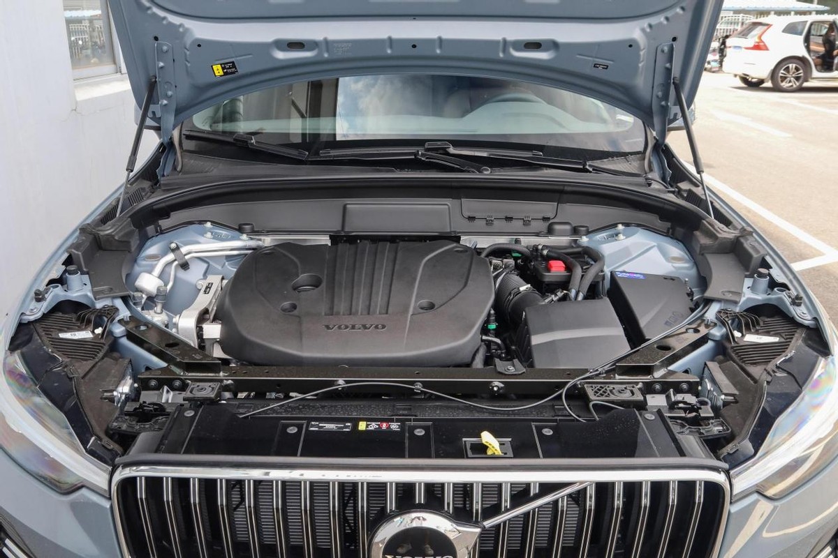 沃尔沃10-15万入门级燃油版推荐,沃尔沃七座suv30万xc60