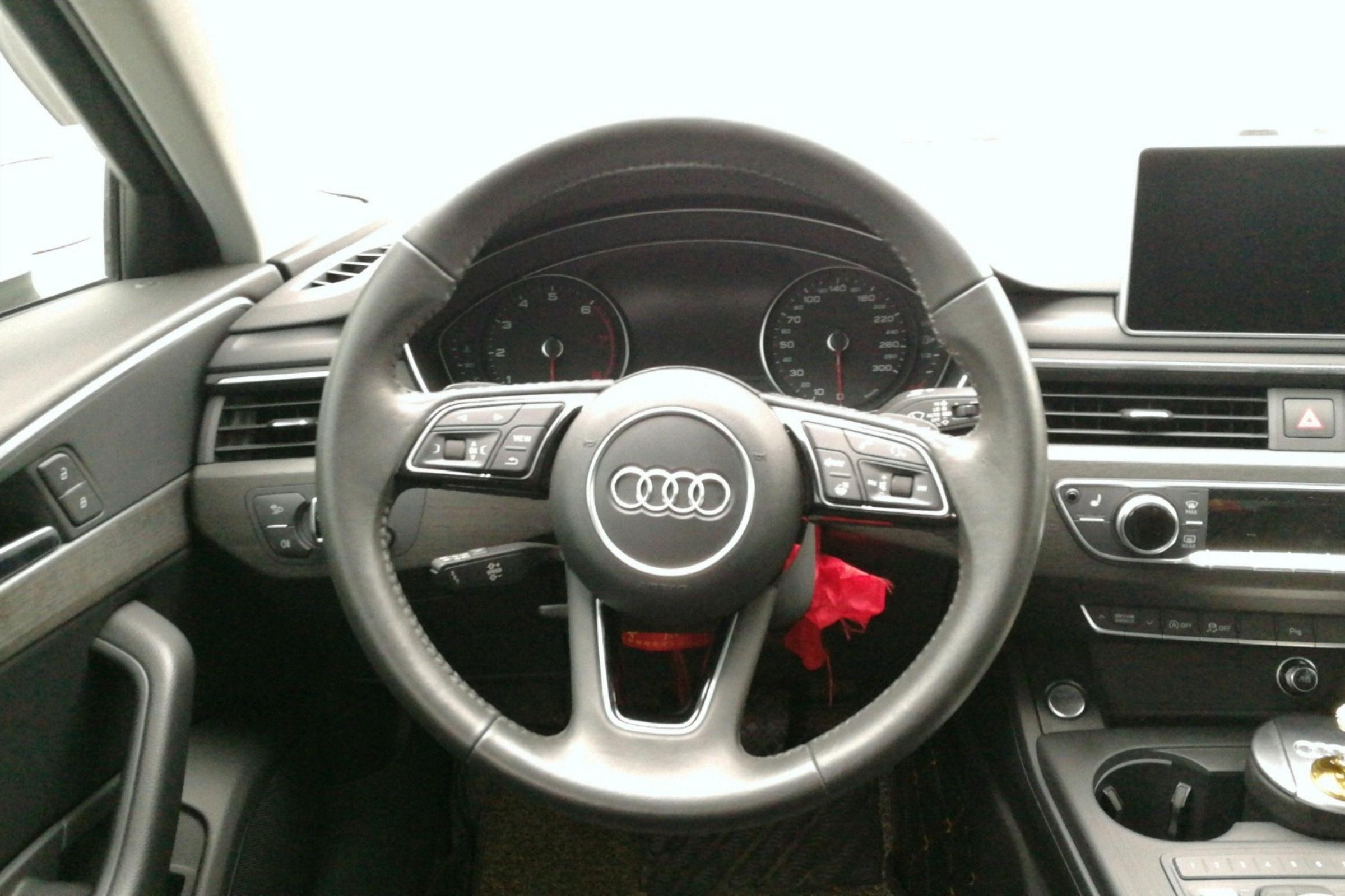 奥迪a4l40tfsiquattro豪华动感型,2020款奥迪a4l40tfsi0-100加速