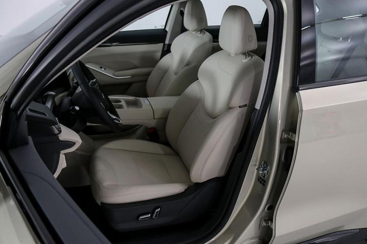 哈弗h6三代1.5tmax内饰视频,哈弗h6国潮版1.5t冠军版内饰