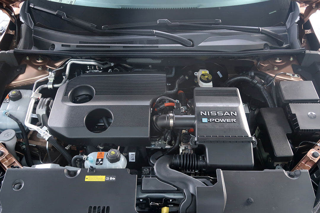 轩逸2022款e-power对比卡罗拉双擎,轩逸e-power和14代新轩逸哪个值得买