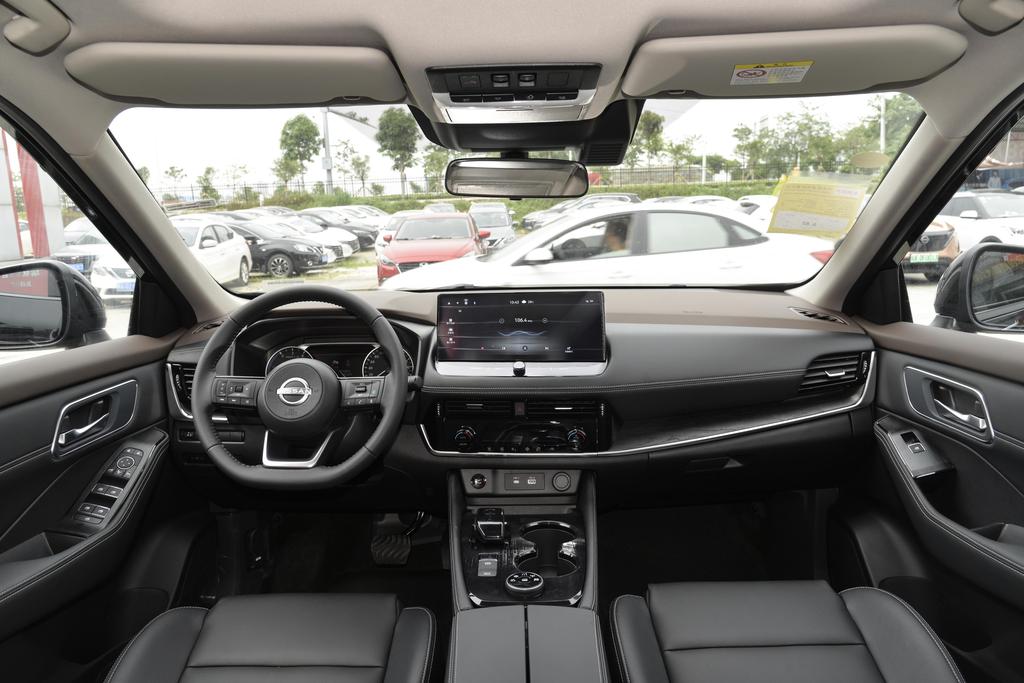 超混电驱奇骏双电机,双电机奇骏