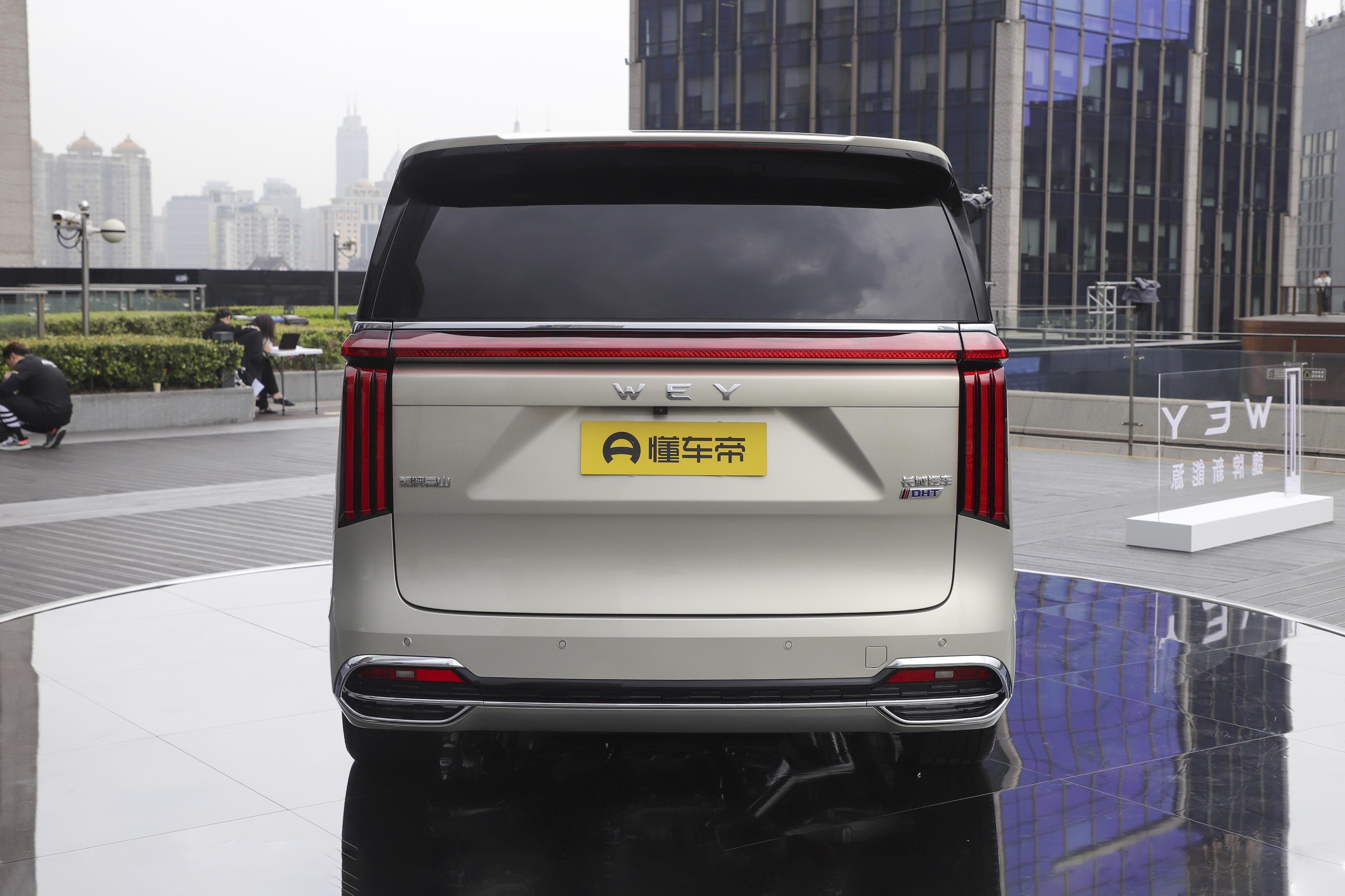 传祺m9前脸,前脸很像m4的轿跑