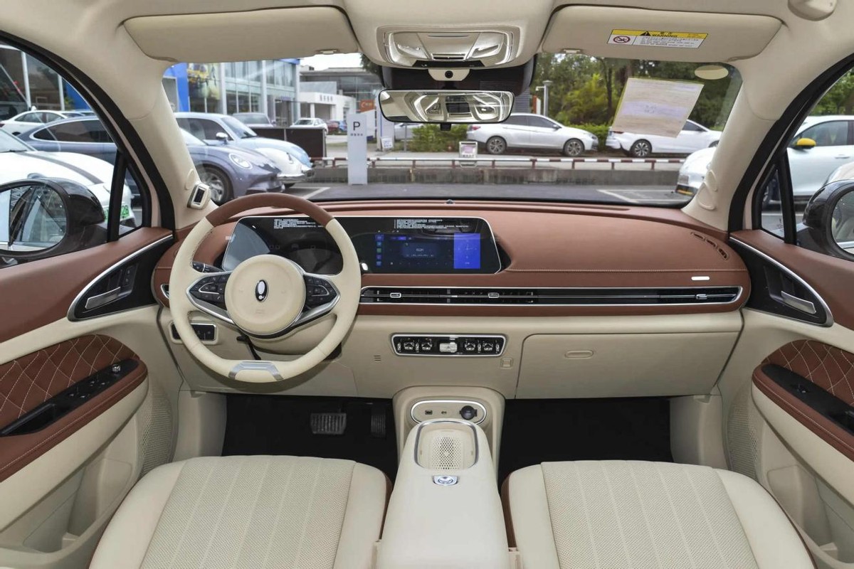 欧拉好猫续航400km落地多少钱,欧拉好猫2023款501km长续航尊贵型