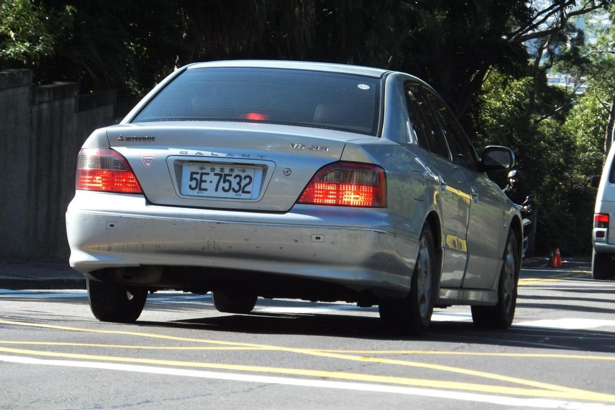 宝岛车事|不可貌相的“鲨鱼头”——三菱第八代戈蓝的那些事