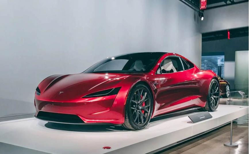 全新保时捷旗舰跑车,保时捷冰莓粉718和taycan有什么区别