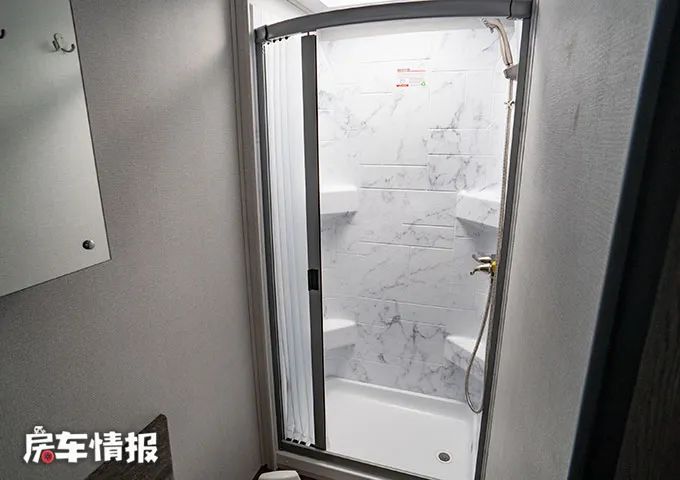 2023款奔驰斯宾特房车白色,斯宾特2011款原装进口c级欧版房车