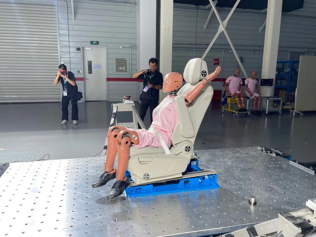 2014年别克gl8经典款评测,2014年别克gl8试驾视频