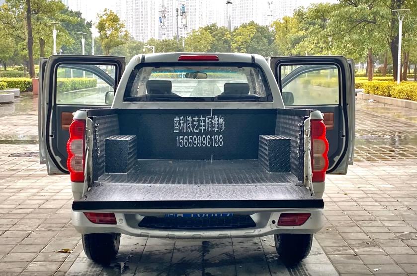 14年风骏5二驱2.8t能卖多少钱,2015年风骏5四驱2.4白色价格