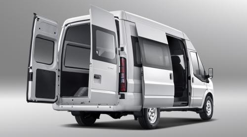 江铃福顺轻客大通v80,轻客家用选大通还是福顺