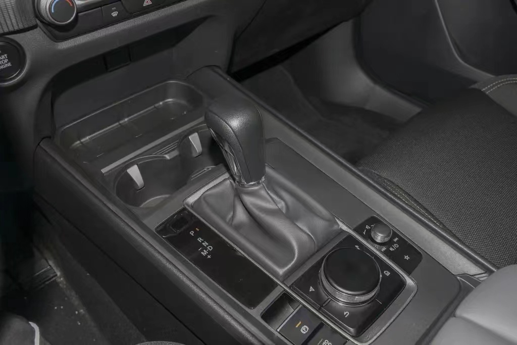 一家五口买车，可以看这一款，配2.0L+155马力，配置全、油耗经济