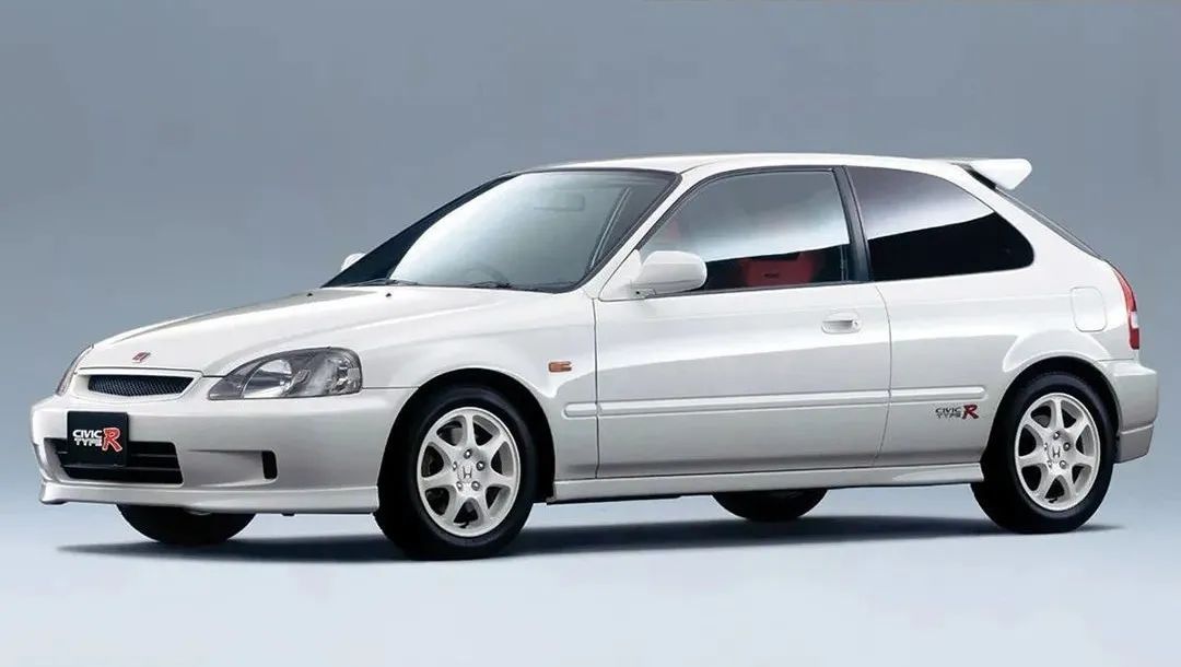 本田思域哪里买最好,探店第十一代本田思域