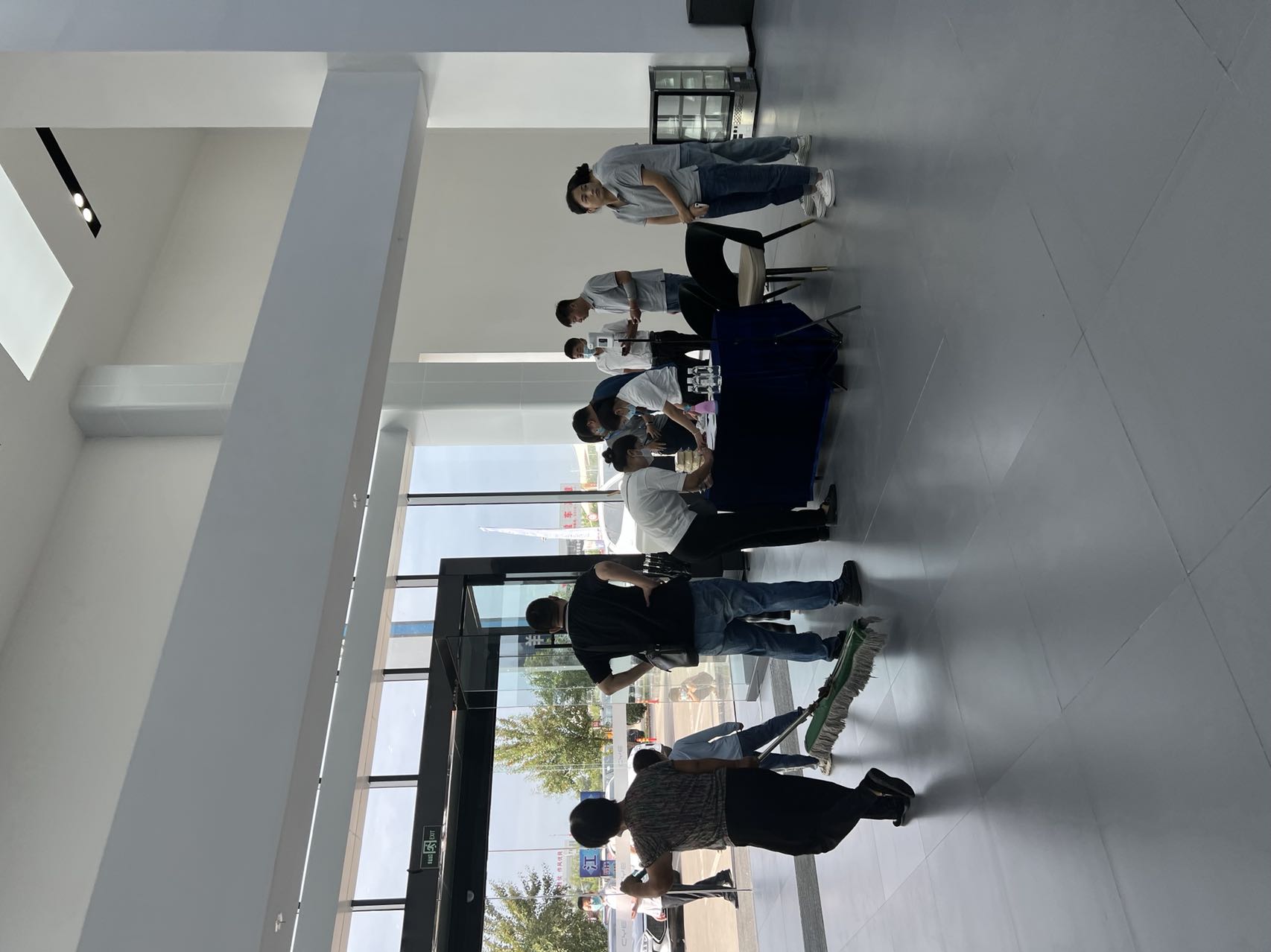 鍚箰灏忛晣閭兏,閭兏鍚箰灏忛晣