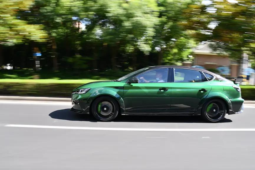 上汽名爵全新mg6试驾,全新名爵mg6赛道试驾视频