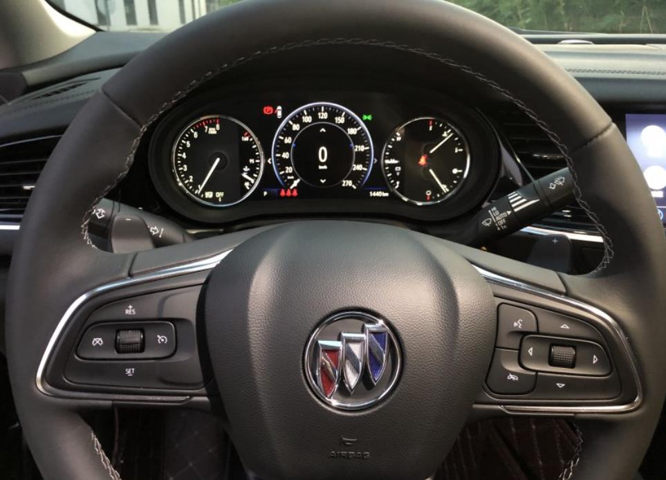 君威试驾1.5t精英版,试驾别克新君威1.5t油耗