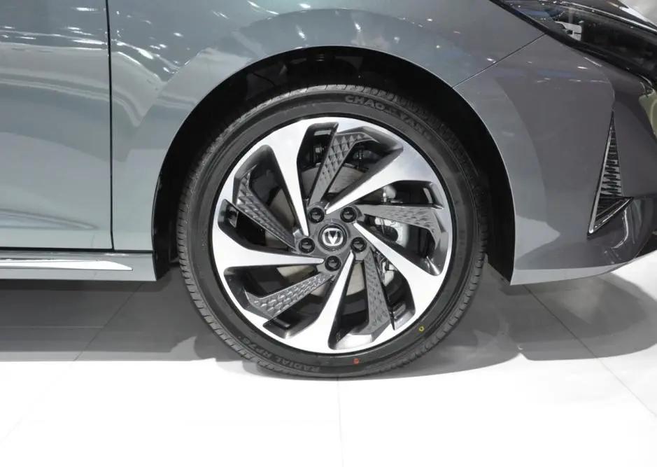 长安逸动plus长安锐程cc2021款,长安锐程cc与长安逸动plus