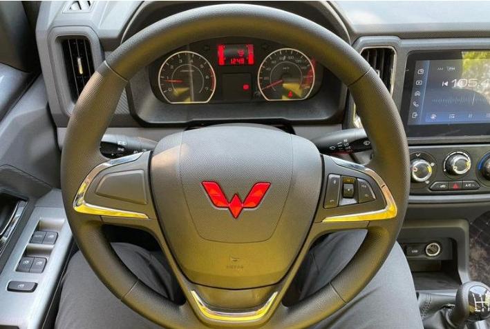 五菱征途七座版多少钱落地,创业致富首选皮卡五菱