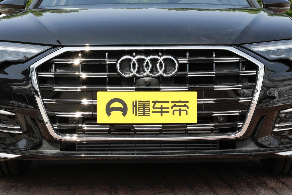 奥迪a6l45臻选动感型高速油耗8.5,奥迪a6l55tfsi48伏轻混油耗