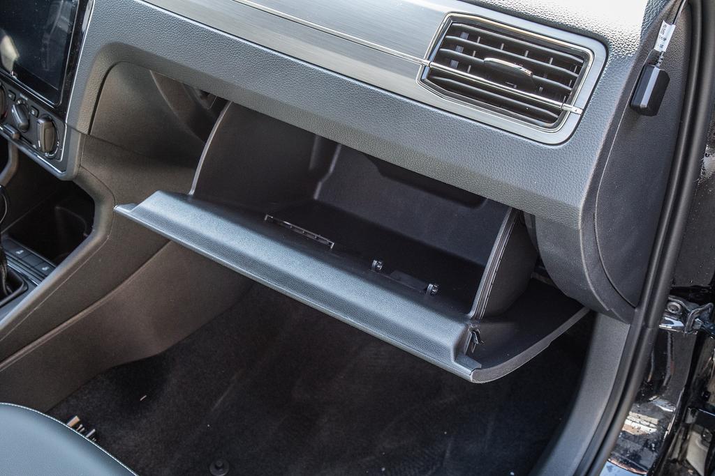 21款桑塔纳手动舒适版怎么样,21款桑塔纳车咋样