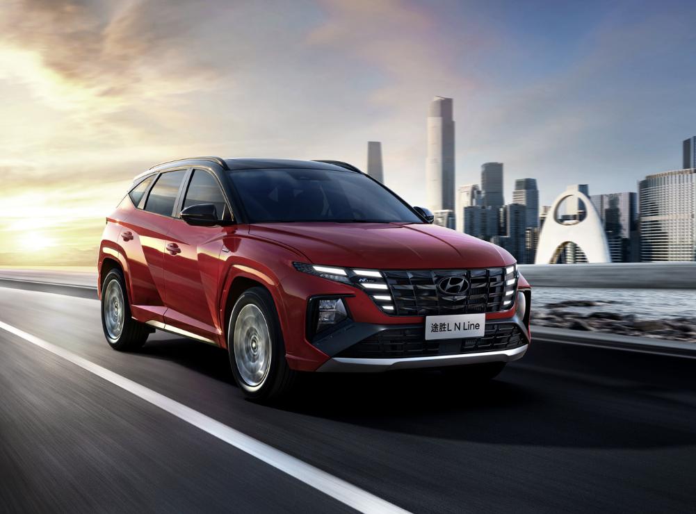 现代伊兰特nline试驾视频,北京现代伊兰特高速公路试驾