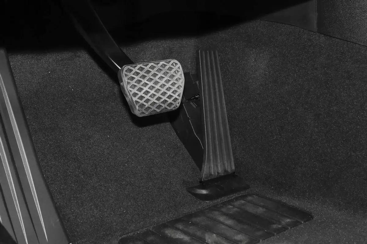 宝马i3深度评测视频,宝马i3值得入手吗