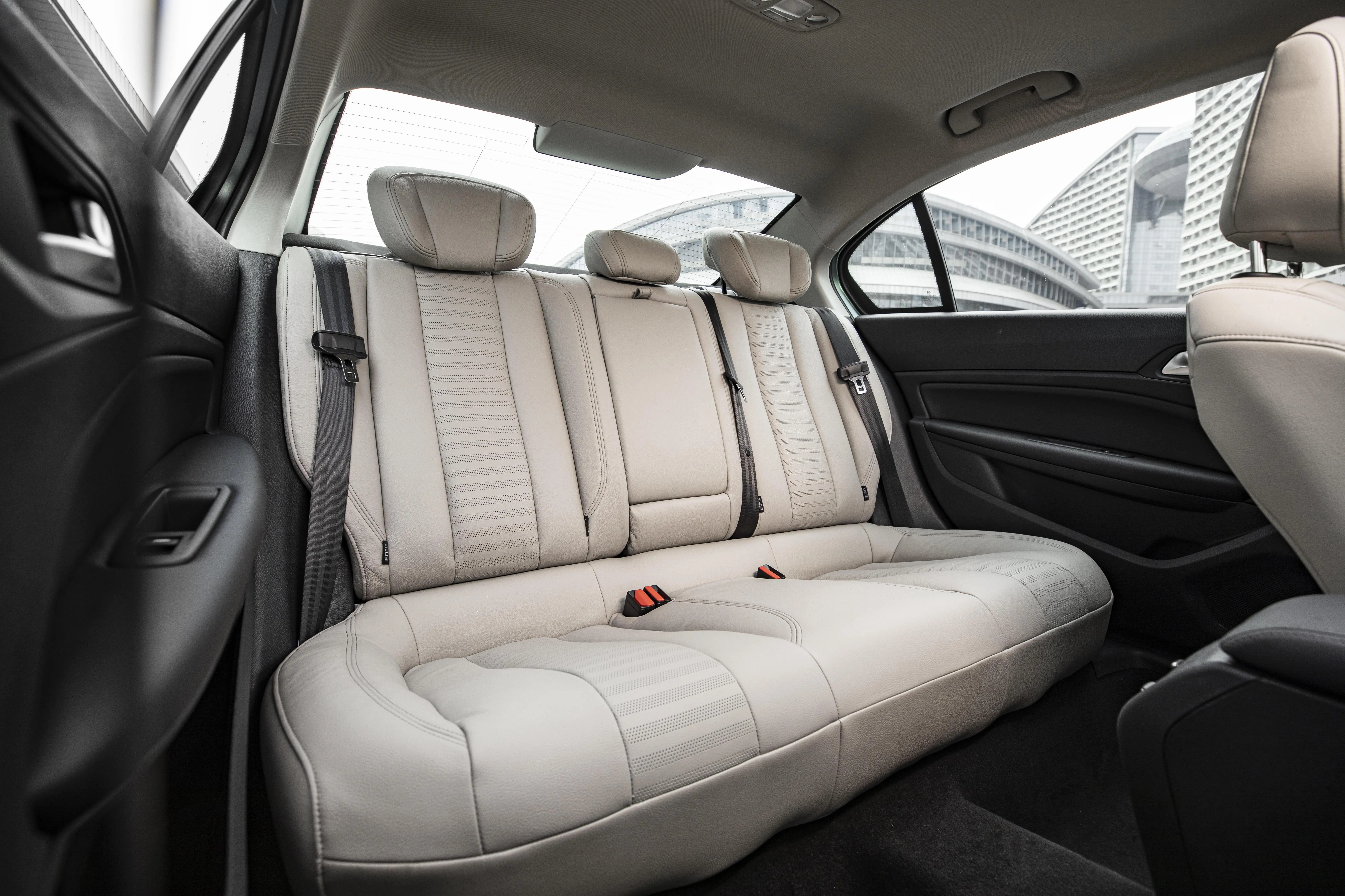 标致新408全系车型,10款标致408的2.0自动挡是4at还是6at