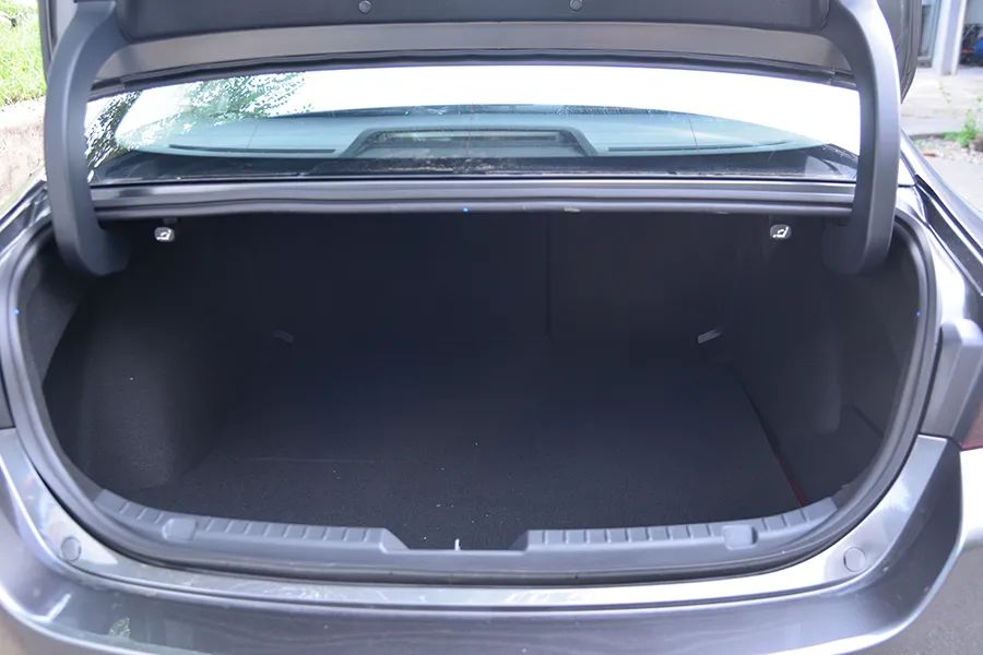 马自达3时尚版,马自达3昂克赛拉和宝马1系