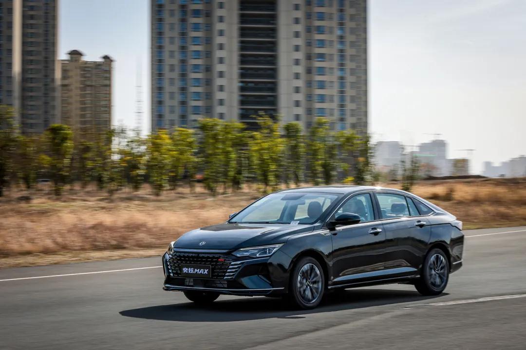 赛道级宽体家轿奕炫max,奕炫6.81百米