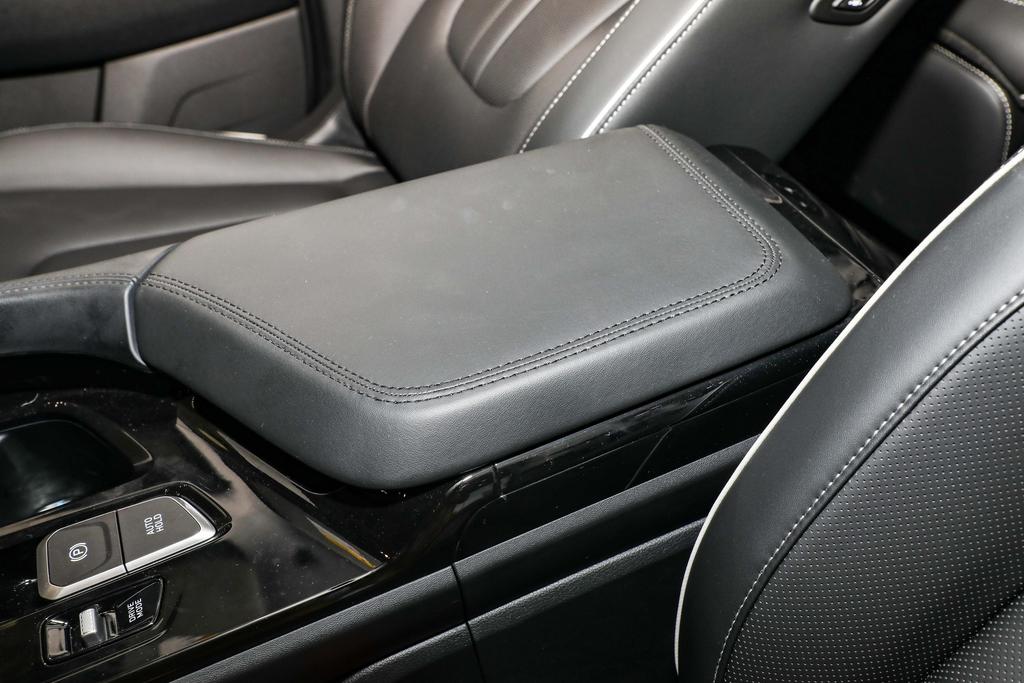 现代首款mpv库斯途车身颜色有几款,北京现代库斯途发布会现场在哪里