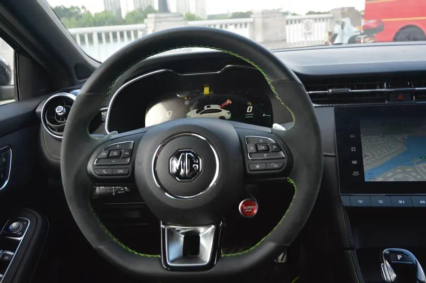 上汽名爵全新mg6试驾,全新名爵mg6赛道试驾视频