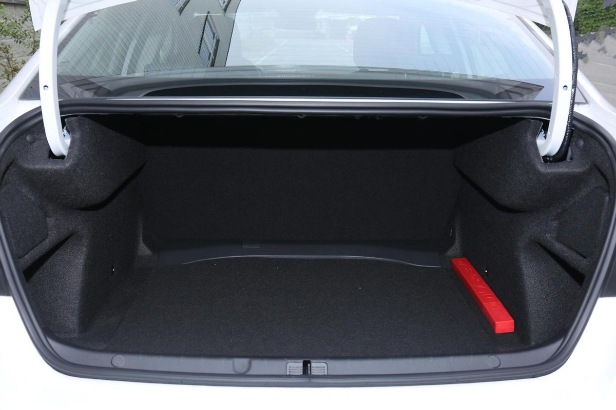 观致3手动挡测评,观致3两厢1.6t旗舰版试驾22款