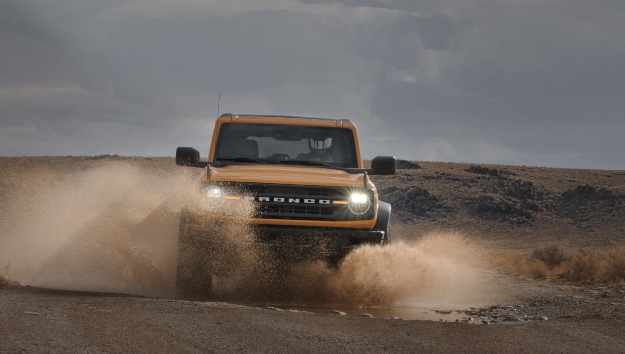 越野气息浓厚全新福特bronco,最大的福特bronco实车真霸气
