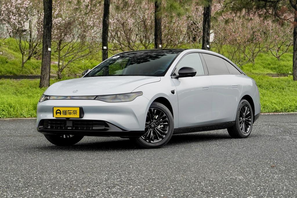 23款零跑c01优惠太原,成都2023款零跑c01底价多少