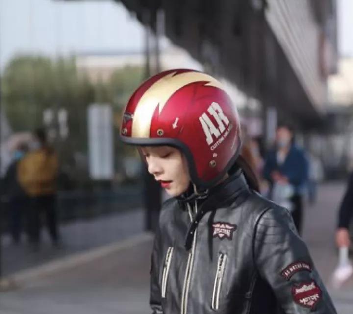 入门摩托头盔怎么选购好,摩托头盔要买什么样的才好看