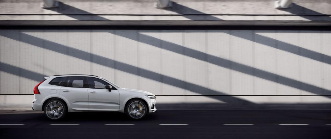 沃尔沃新款xc60携手中国足球,沃尔沃xc60一击制胜